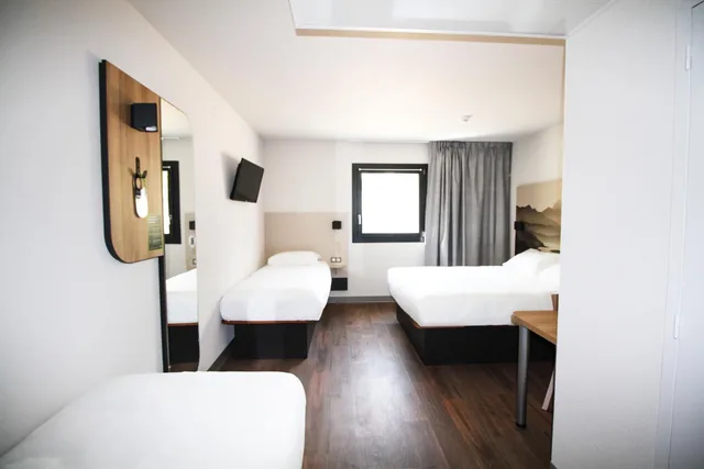 غرفة رباعية، B&B HOTEL Aix-les-Bains 3/10