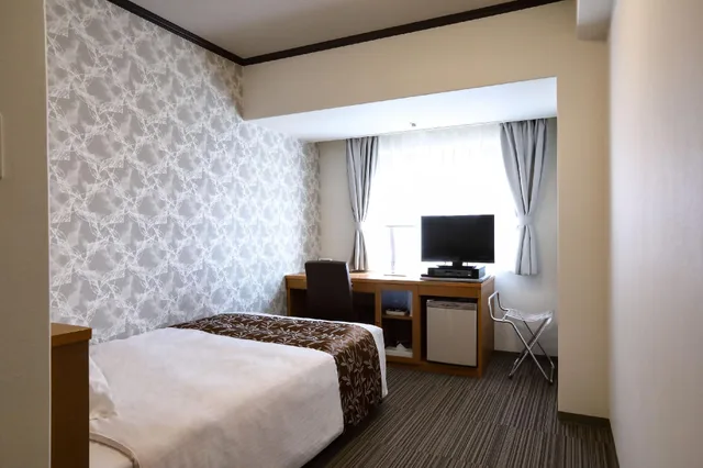 غرفة قياسية مفردة للمدخنين، Hiroshima Garden Palace 1/1