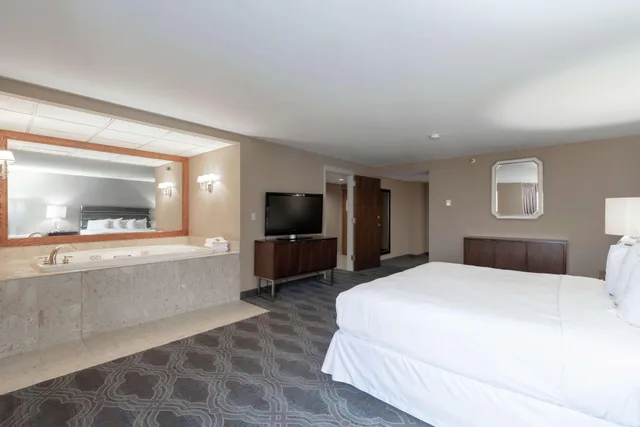 جناح بسرير كينج، Doubletree By Hilton Bloomington Minneapolis South 1/3