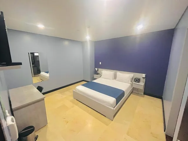 غرفة قياسية بسرير كوين، HOTEL LLERAS 10 2/10