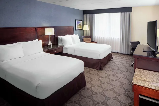 غرفة بسرير مزدوج لذوي الإعاقة، Wyndham Independence 1/2