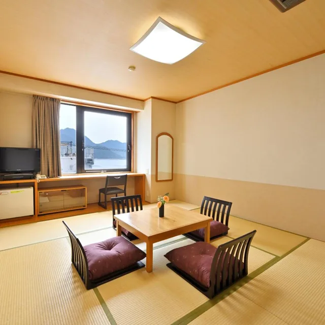 غرفة يابانية رباعية، Miyajima Coral 1/1
