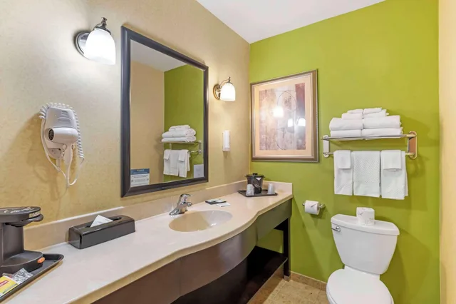 جناح بسريرين كوين، Sleep Inn and Suites Redmond, OR 9/10