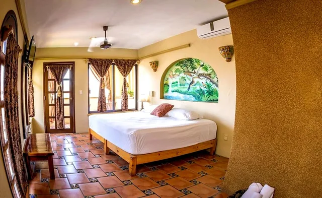 غرفة بسرير كينج بشرفة، Hotel Cielo, Playa del Carmen 3/9