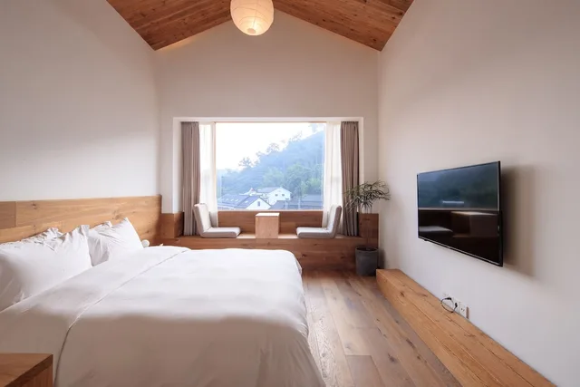 دوبلكس عائلي بسرير كوين بإطلالة على الجبل بشرفة بغرفتي نوم، Hangzhou Moju Boutique House 1/9