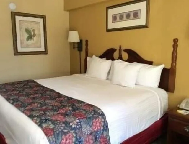 غرفة بسرير كينج، Days Inn by Wyndham Hoover Birmingham 6/10