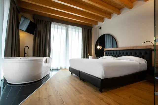 Wellness, Luxury, Suite، Hotel Master 2/3