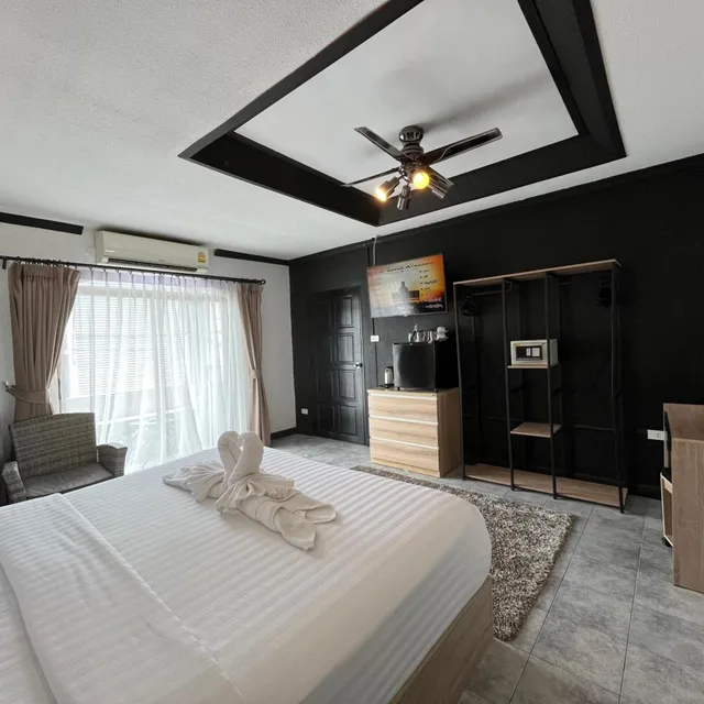 غرفة بسرير مزدوج بإطلالة على البحر بشرفة، Harrys Steakhouse & Beach Hotel 4/6