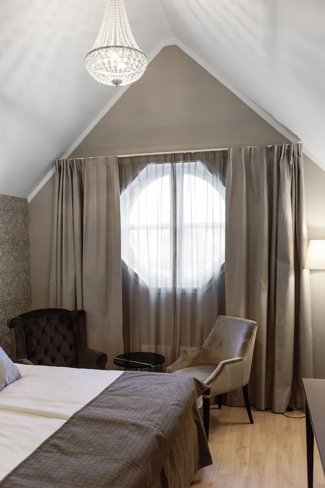 غرفة قياسية بسرير مزدوج، Home Hotel Grand, Gjovik 5/8
