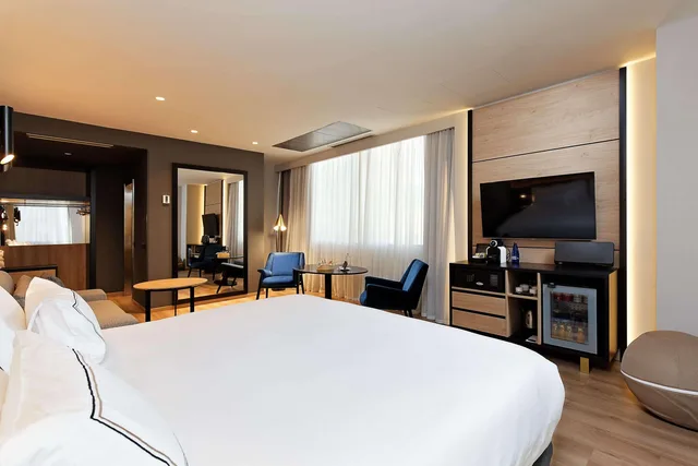 غرفة عائلية بسرير مزدوج، Melia Avenida America 1/2