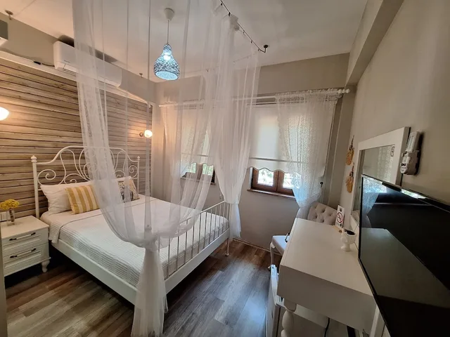 Standard, Quadruple, Queen and Twin Beds, Garden View, Karina Vineyard House 7/10