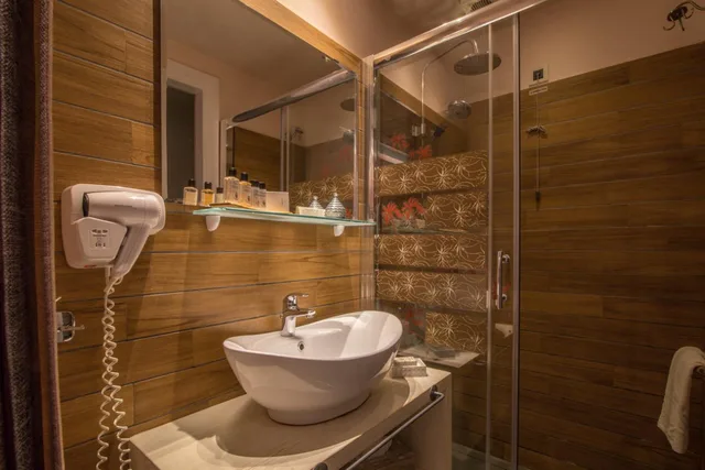 Deluxe, Double Bed, Pirrion Hotel 8/8