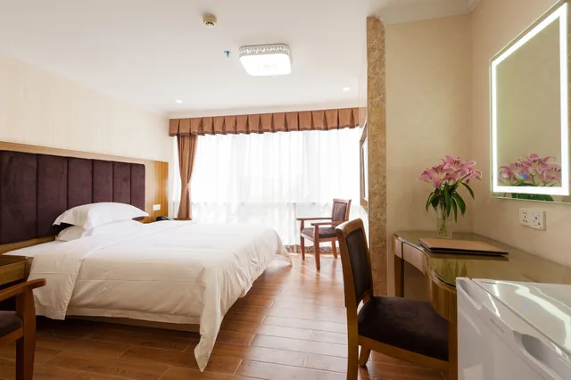 غرفة بزنس مفردة بسرير كوين، Guangzhou Compass Hotel 3/7