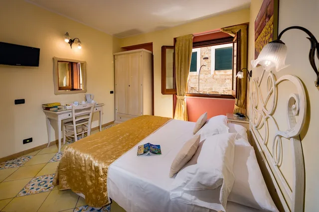 غرفة كلاسيكية بسريرين منفصلين، HOTEL CALA MARINA 1/9