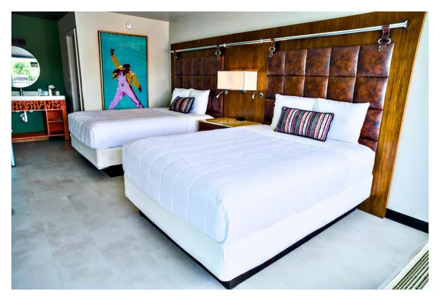 Room, 2 Queen Beds, Parking Lot View، Heights House Hotel - Houston Heights Downtown, an Ascend Collection Hotel 2/10