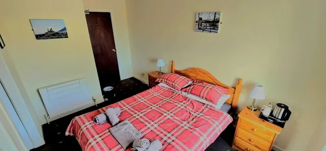 غرفة قياسية بسرير مزدوج، Strathcarron Hotel 1/6