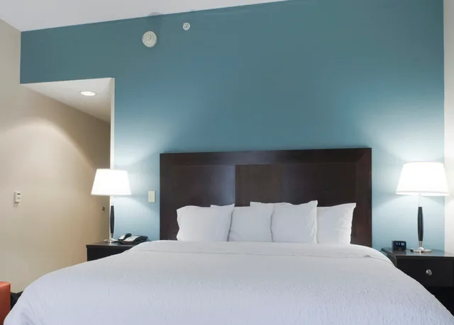 غرفة بسرير كينج، Hampton Inn North Brunswick / New Brunswick 2/3