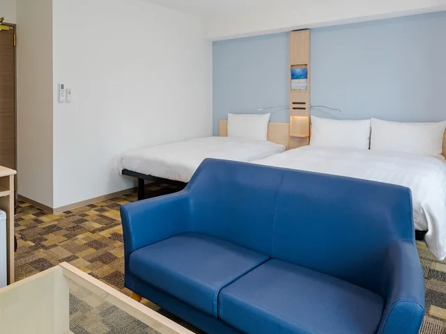 Deluxe, Twin Beds, 1 Double and 1 Single Bed, Toyoko Inn Osaka Namba 1/2
