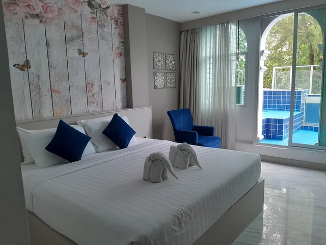 Deluxe, Double Bed, Pool Access، MODERN LIVING HOTEL 6/10