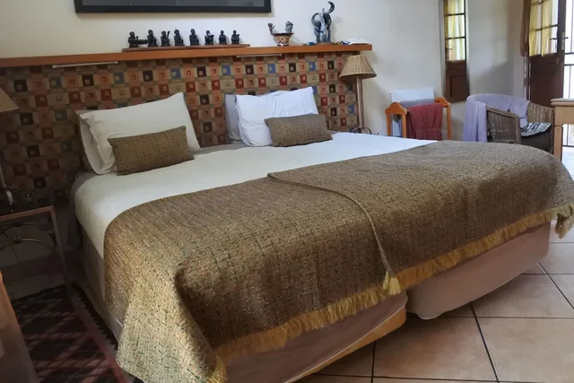 Imperial, Rain, Suite, Twin Beds، Cherry Tree Cottage Linden Bed And Breakfast 2/3