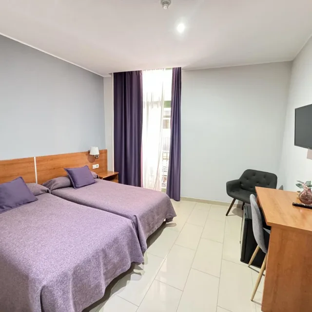 غرفة بسرير مزدوج أو سريرين منفصلين، Catalunya Hotel 1/6