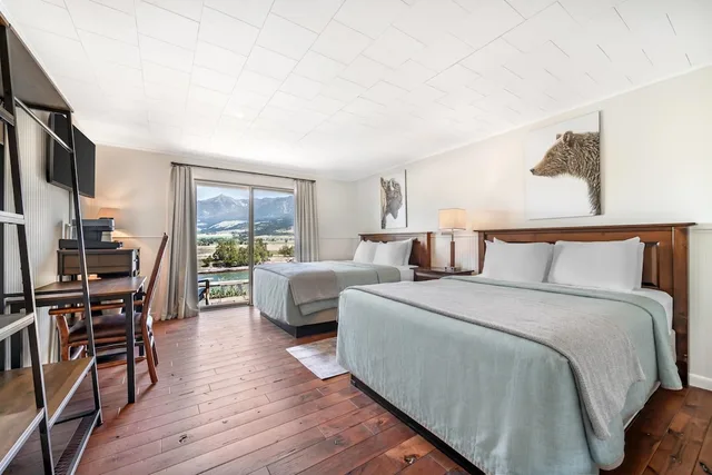 غرفة قياسية بسريرين كوين، Yellowstone Valley Lodge Ascend Hotel Collection 2/10