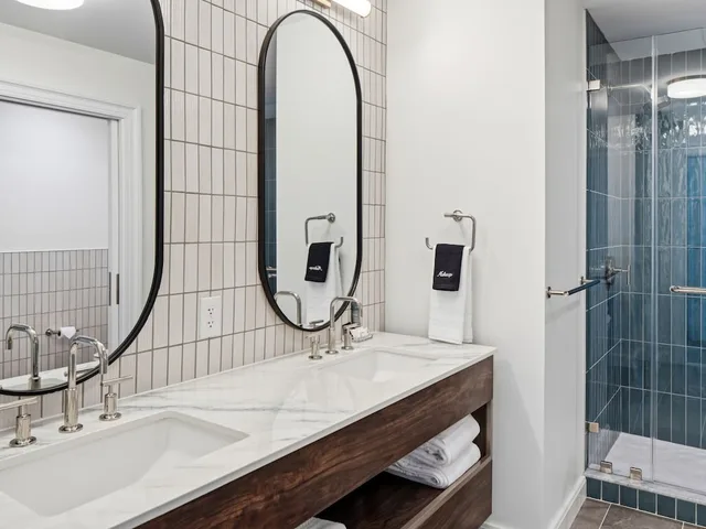 Cove, Harbor, Suite, King Bed, Sofa، The Inn at Chesapeake Bay Beach Club 3/3