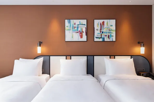 غرفة ديلوكس بثلاثة أسرّة، Mercure Ambassador Seoul Magok 2/7