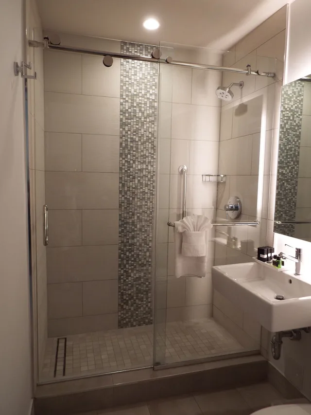 غرفة قياسية بسرير كينج، Chesapeake Resort 5/6