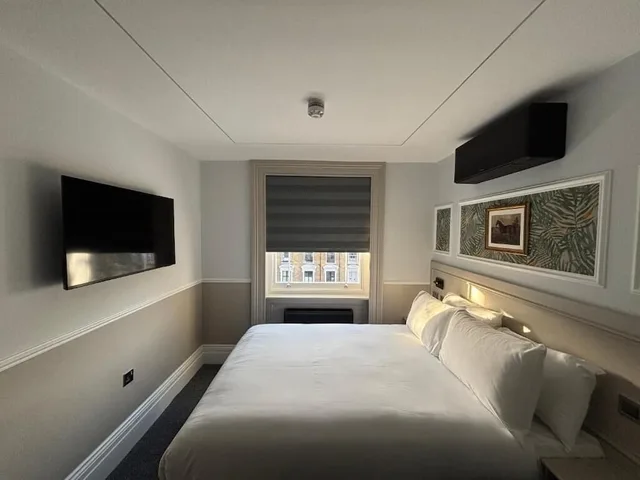 استوديو سوبيريور بسرير مزدوج، WHITELEAF HOTEL 2/4
