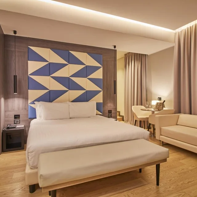 جناح جونيور ديلوكس مع أريكة، Ih Hotels Milano Ambasciatori 2/5