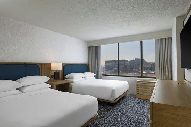 غرفة تقليدية بسريرين كوين، Sheraton Philadelphia University City 1/9
