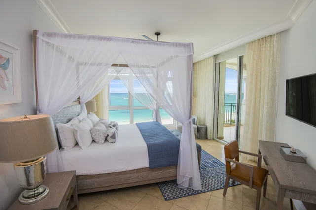 1 Bedroom, Suite, King Bed, Ocean Front، Seven Stars Resort 1/2