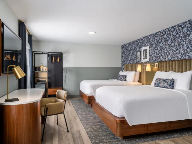 جناح بسريرين كوين، The Darwin Hotel 2/6