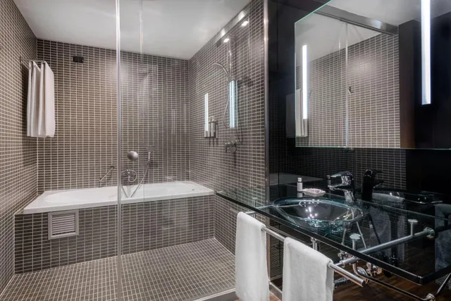 جناح بسرير كينج، AC Hotel Brescia by Marriott 4/4