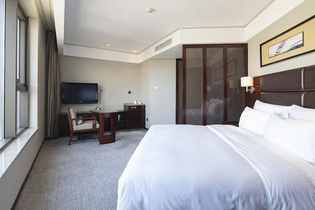 Deluxe, Suite, Twin Beds, Wyndham Wenzhou 1/3