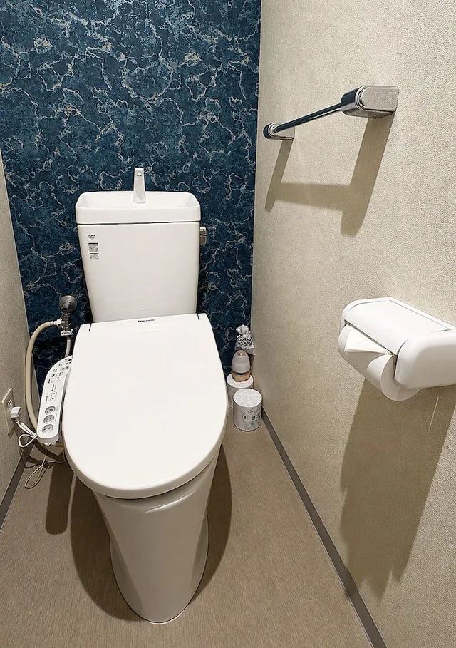 غرفة يابانية بفرشتي فوتون بأرضية تاتامي، Hifumi Ryokan 4/5