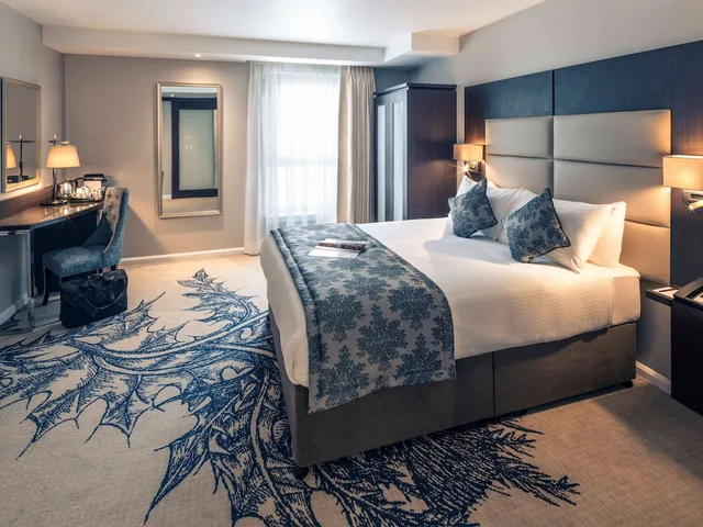 غرفة سوبيريور بريفيليج بسرير مزدوج، Mercure Edinburgh Haymarket 4/8