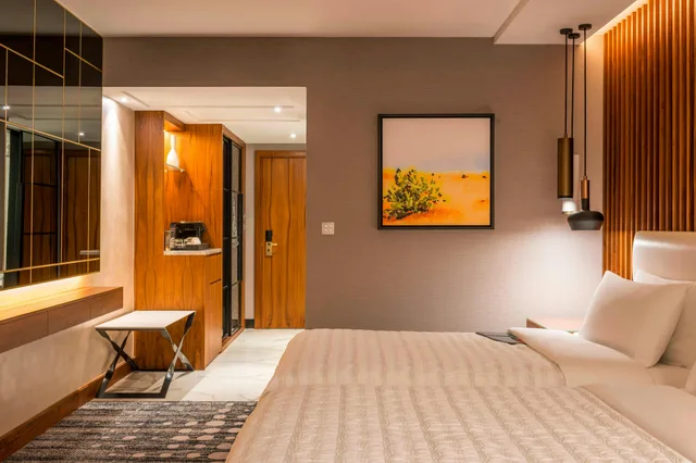 Room, Twin Beds, Le Meridien Dubai Hotel and Conference Centre 2/3