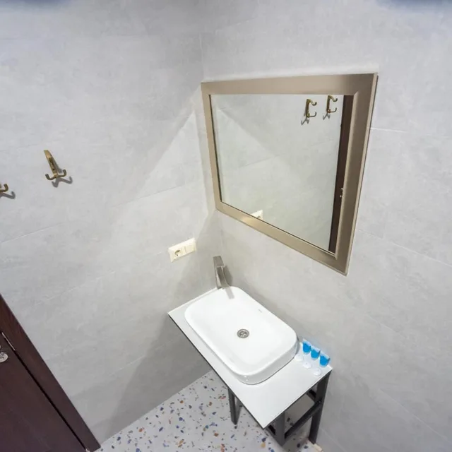 غرفة قياسية بسرير مزدوج، Tiflis Hotel 8/10
