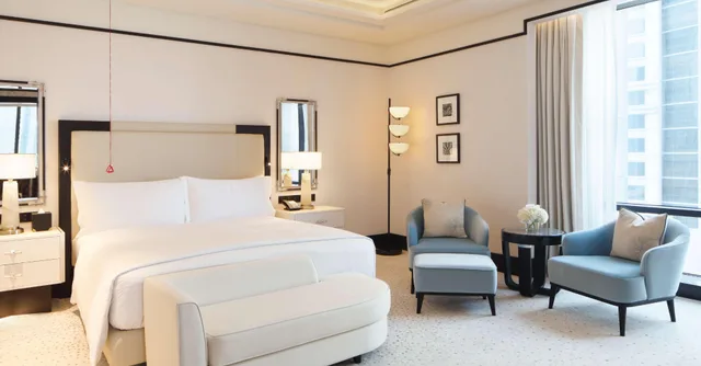 غرفة ديلوكس بسرير مزدوج لذوي الإعاقة، Waldorf Astoria Doha West Bay 1/4
