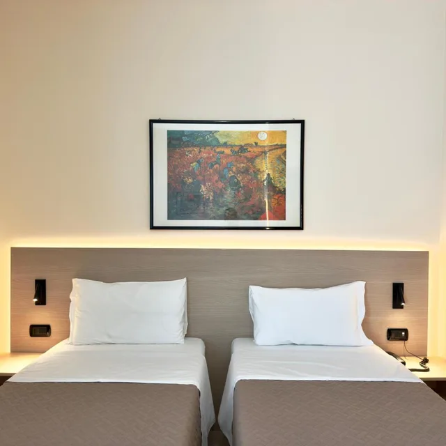 غرفة ثلاثية، Hotel Molise 2 7/10