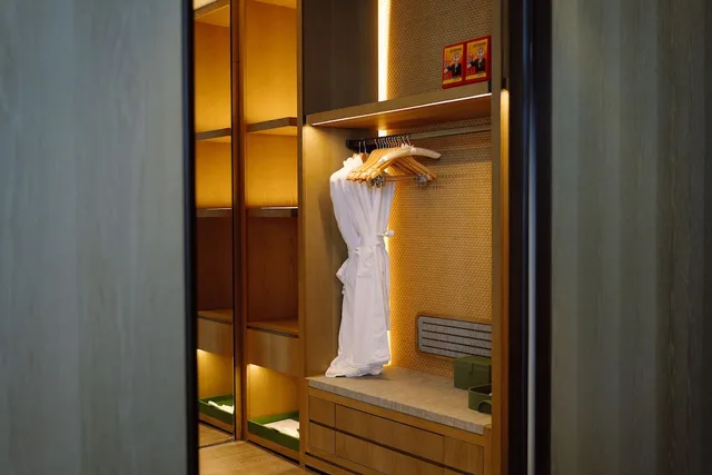 غرفة تنفيذية بسرير كينج بإطلالة على المدينة، The Westin Yantai 5/5
