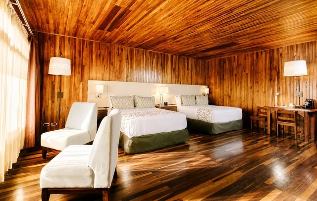 Room, 2 Queen Beds, Gulf View، Heliconia 9/10