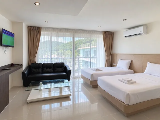 Family, King and Twin Beds, Pool View, Oceanview Treasure Hotel & Residence 4/7