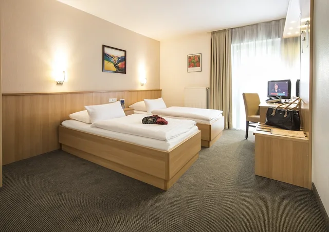 غرفة بسريرين منفصلين، Hotel Am Wald 1/4