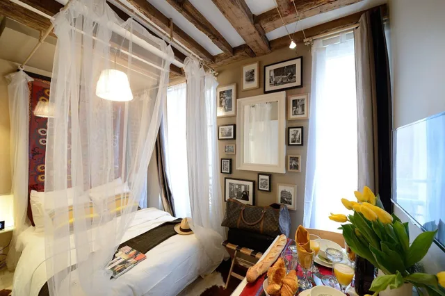 Studio, Les Patios Du Marais 2/6