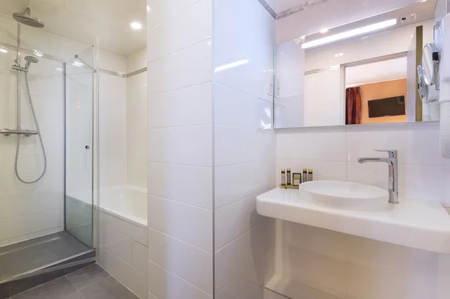 غرفة سوبيريور بسرير مزدوج، Des Arts Hotel 2/4