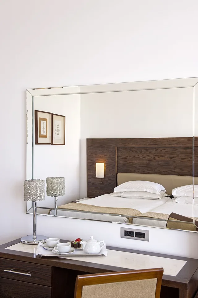 غرفة قياسية بسرير مزدوج بإطلالة جزئية على البحر، Grecian Sands Hotel 7/9