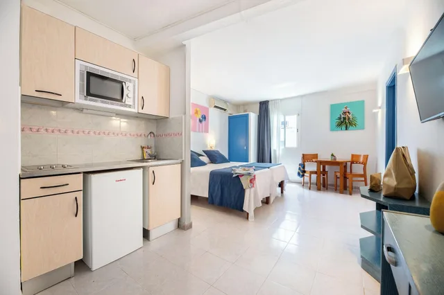 استوديو بشرفة، Aparthotel Vibra Central City 7/10